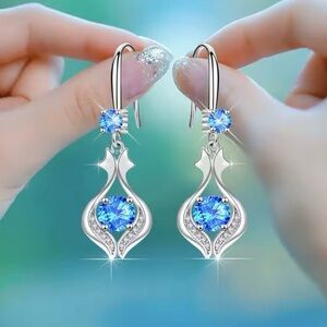 NIB Elegant Blue Crystal Drop Earrings